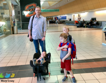 kids in the airport