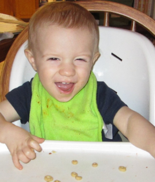 toddler eating snack