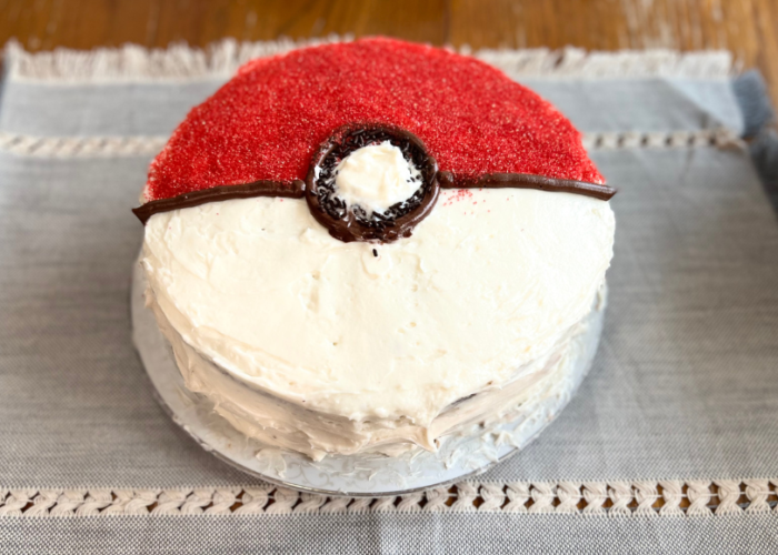 Easy diy birthday cake pokemon pokeball