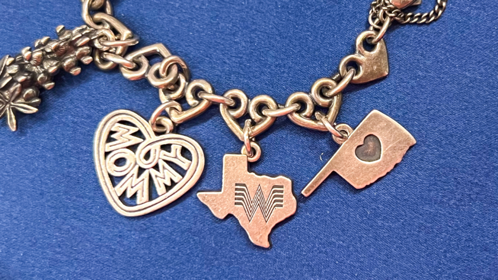 heart jewelry women actually want, heart charm bracelet